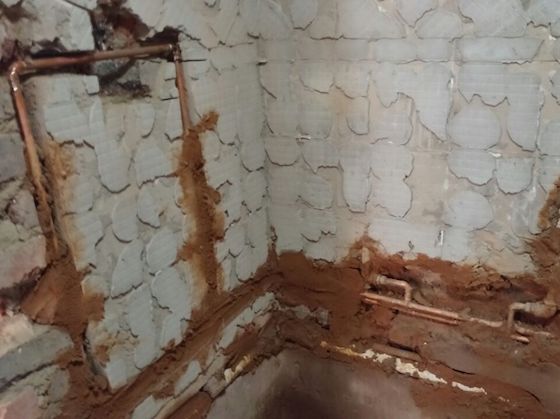  Leaking tapes and bath